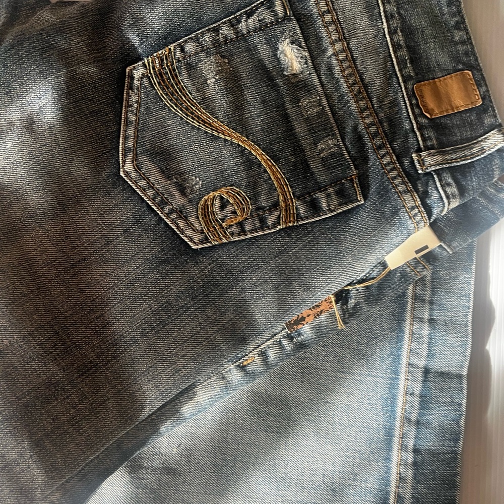 Maurice’s Blue Jean Denim Capri size 7 / 8 Brand New! Full Leg Capri